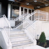 Aluminum handrail with infill used for two layer staircase